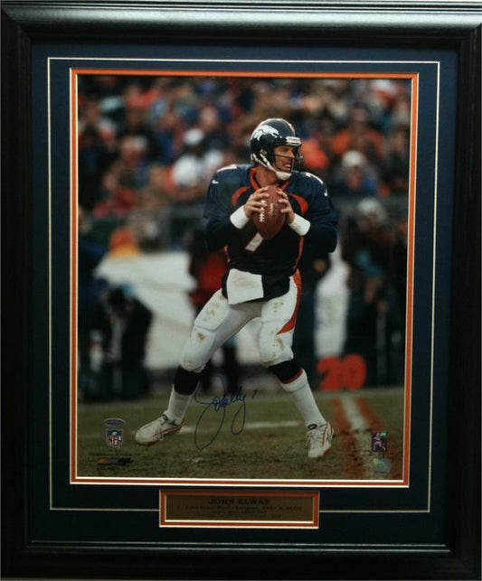 20x24 Autograph Frame - John Elway Denver Broncos